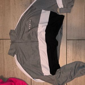 NVGTN Cropped Oversized Pullover